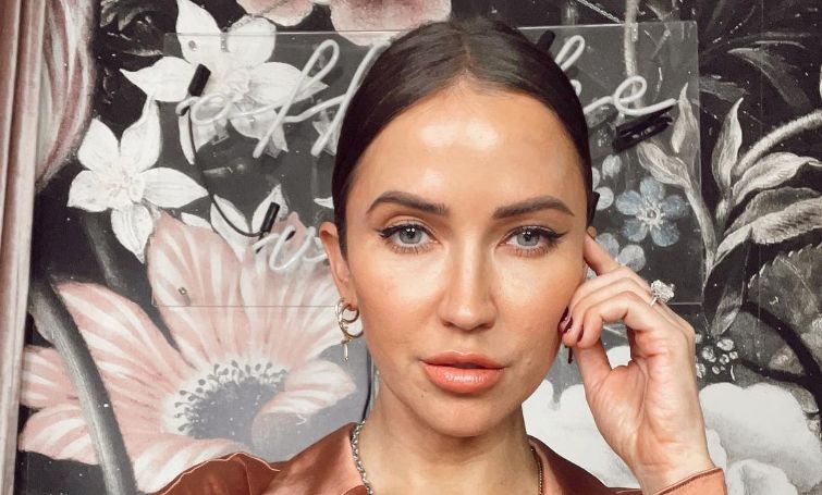 Kaitlyn Bristowe Plastic Surgery - Get All Facts Here